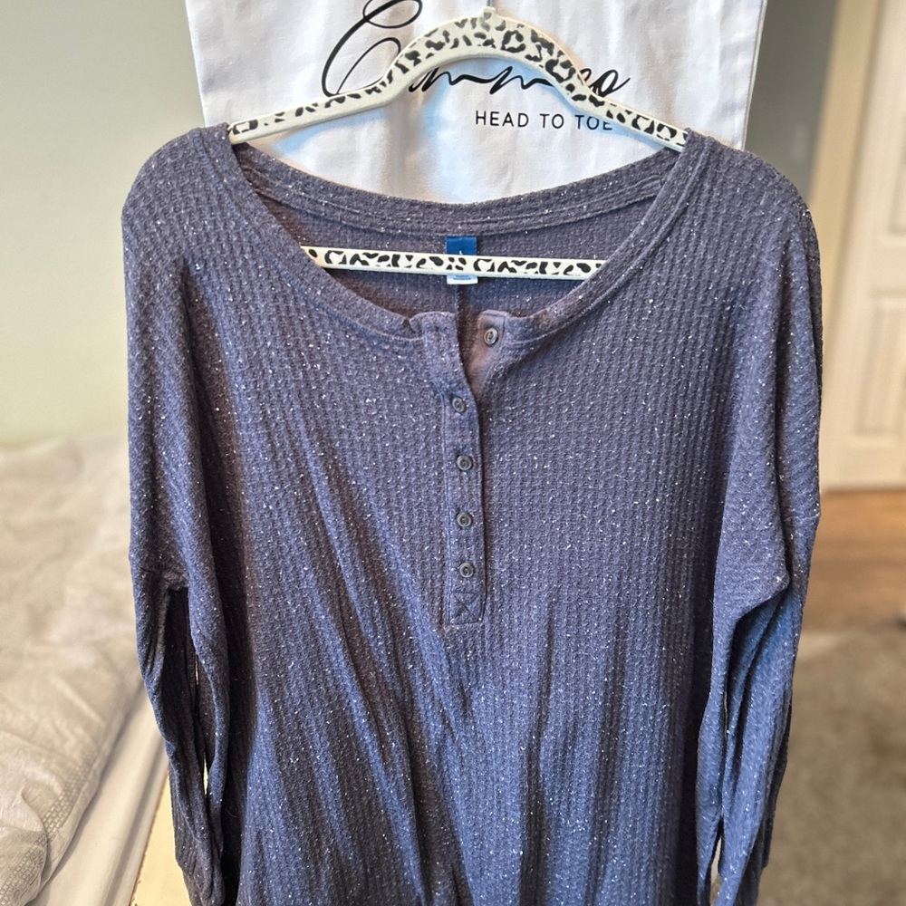Old Navy Gray Waffle Texture Henley